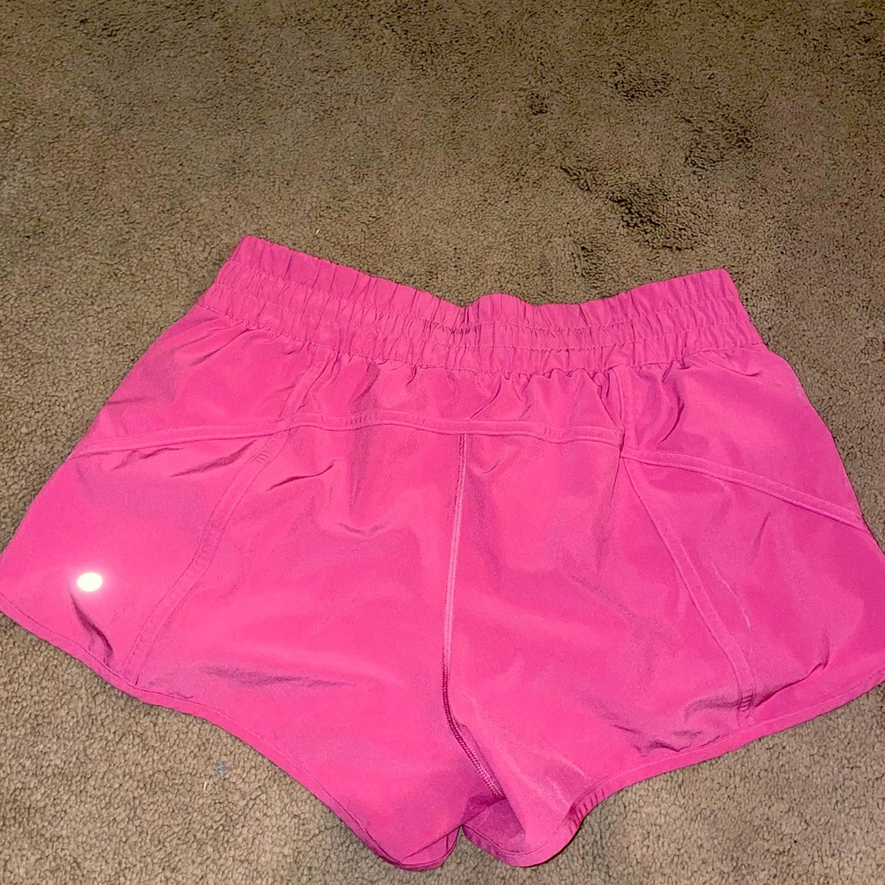lululemon women’s tracker short 4’